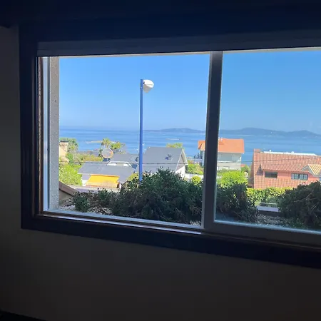 Exclusiva Casa Con Piscina En La Mejor Zona De Vigo