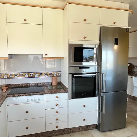 Exclusiva Casa Con Piscina En La Mejor Zona De *